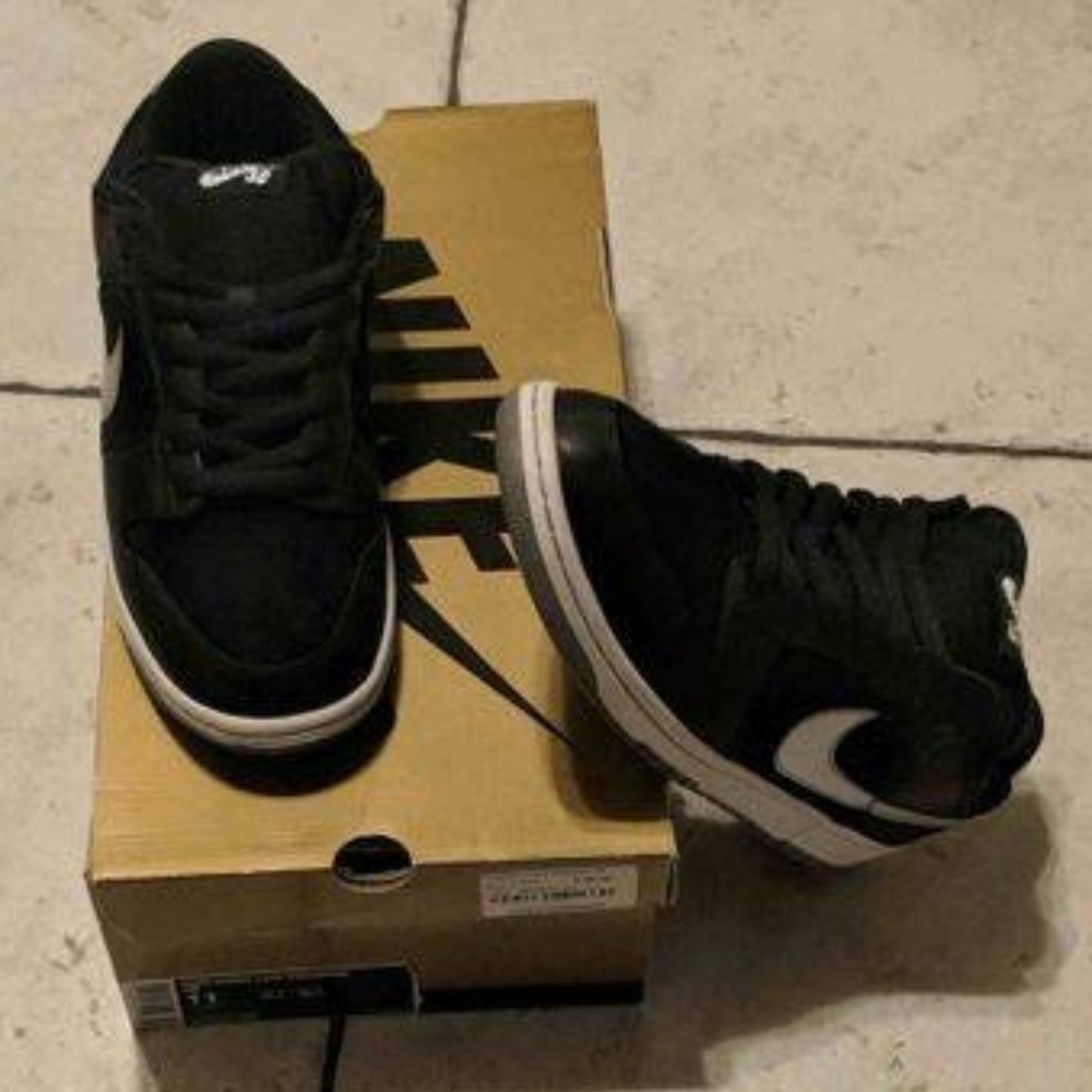 NIke SB Dunk Low "Takashi 2" - ***SOLD***